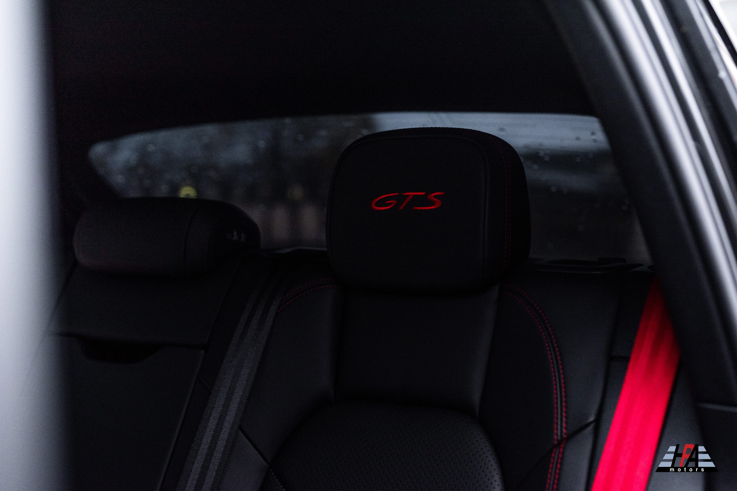 PORSCHE MACAN GTS
