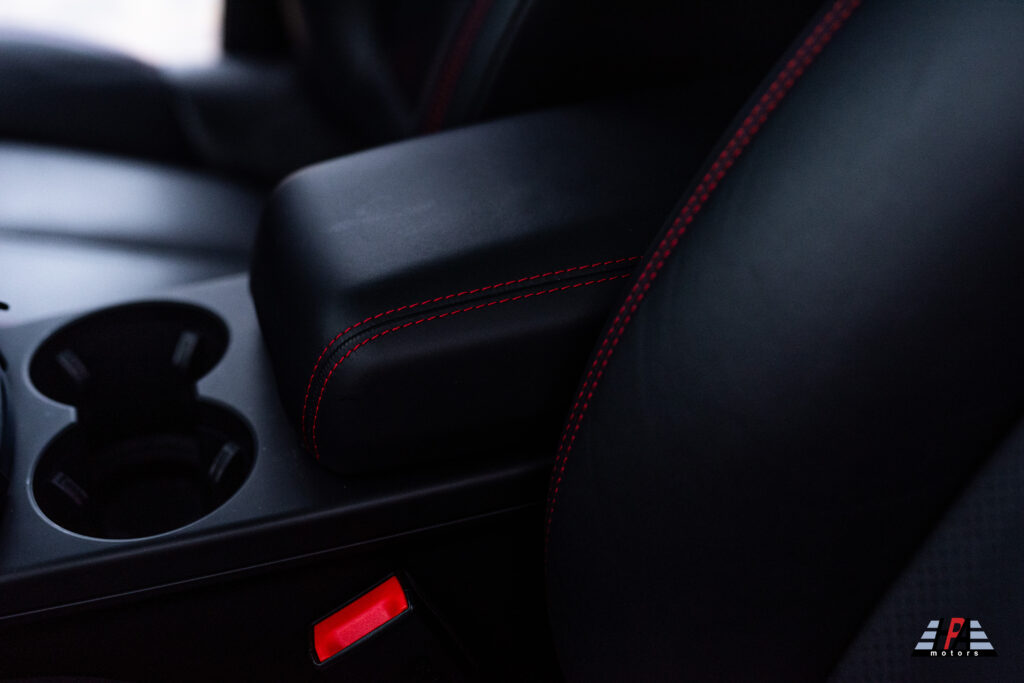 PORSCHE MACAN GTS