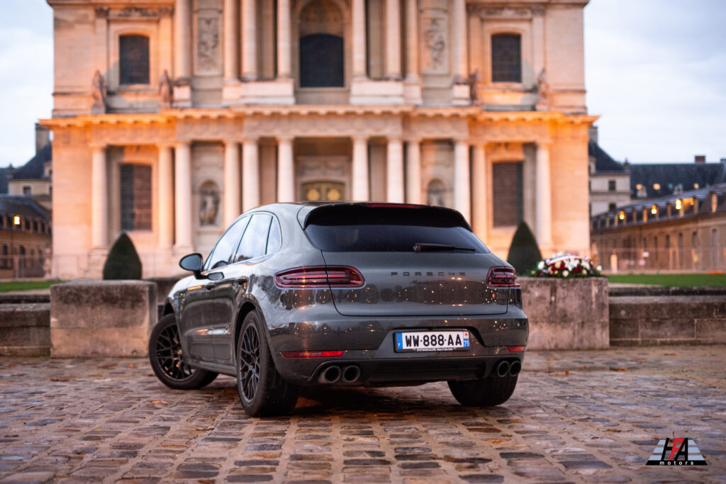 PORSCHE MACAN GTS