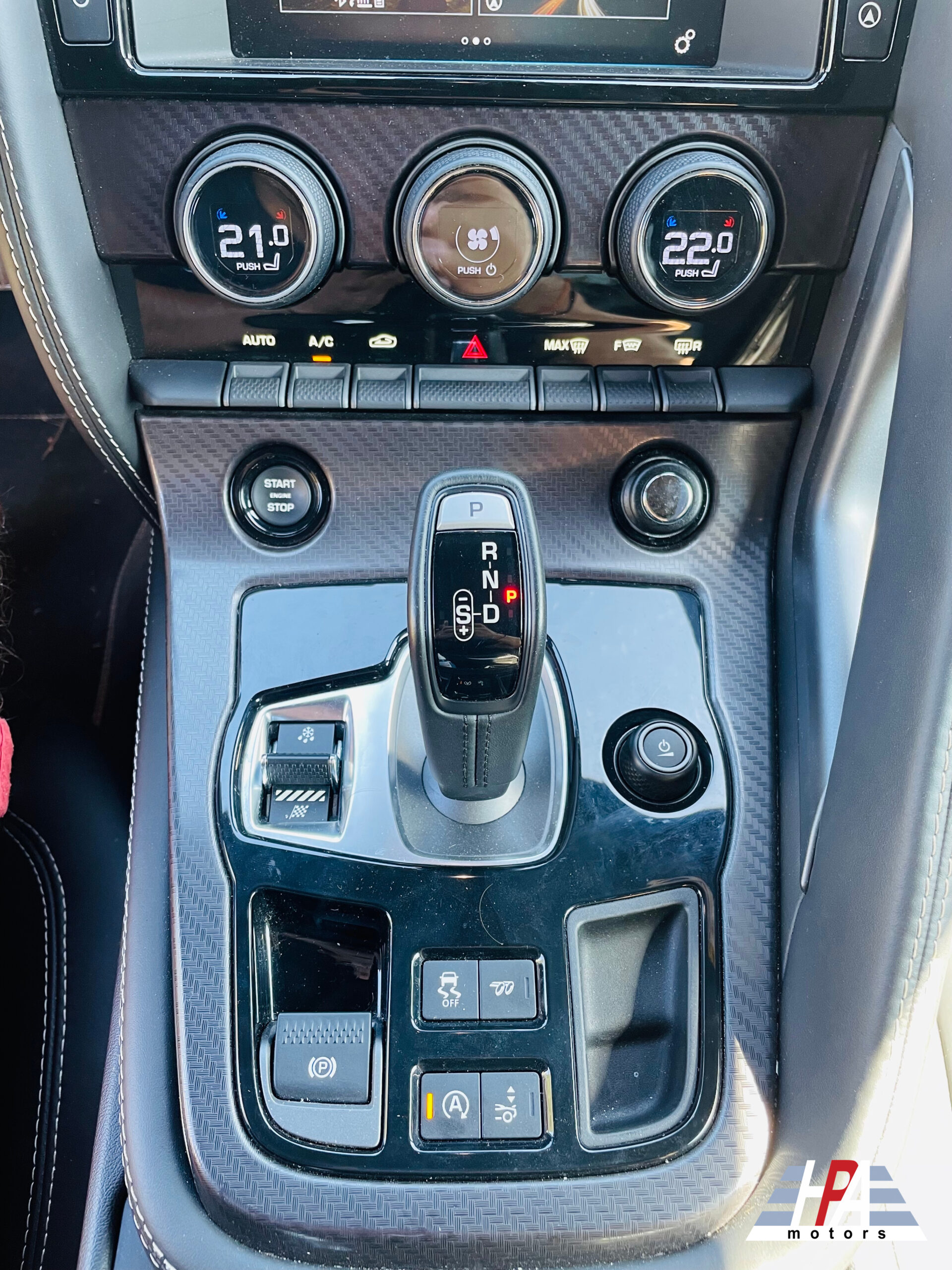 JAGUAR F-TYPE R