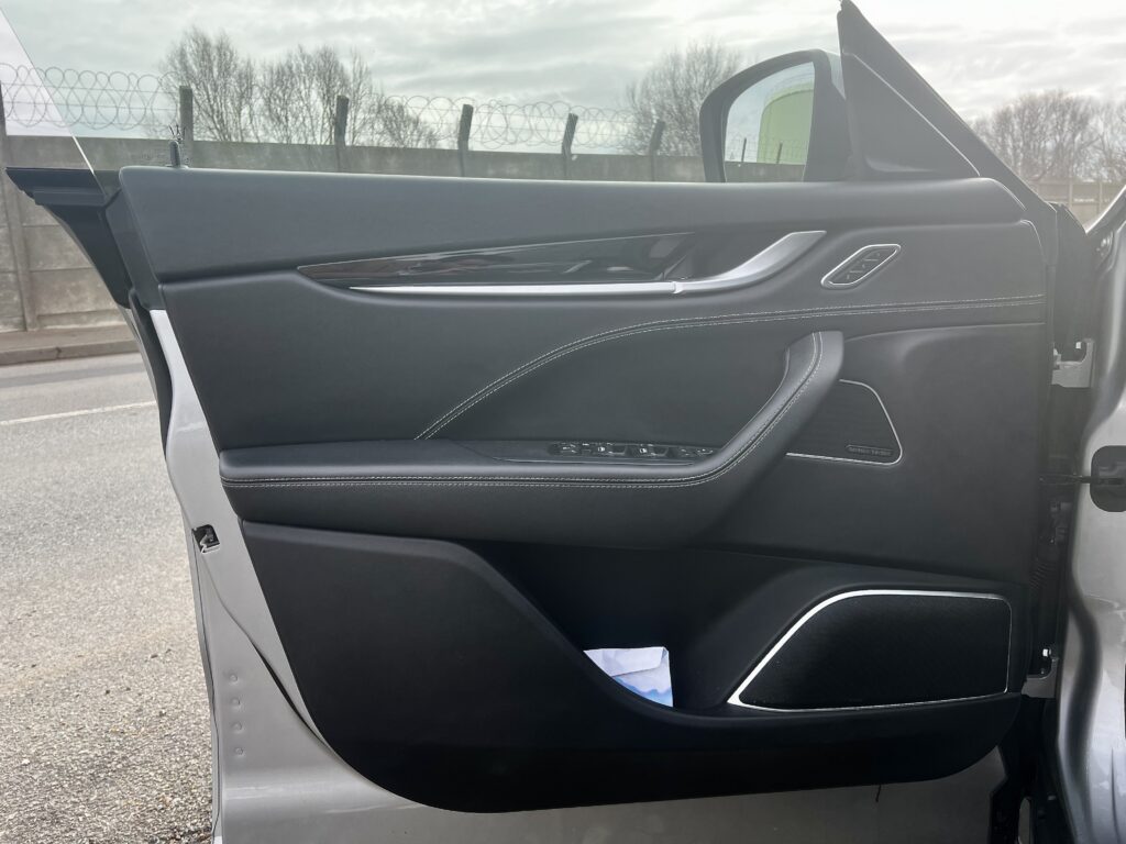 MASERATI LEVANTE SQ4