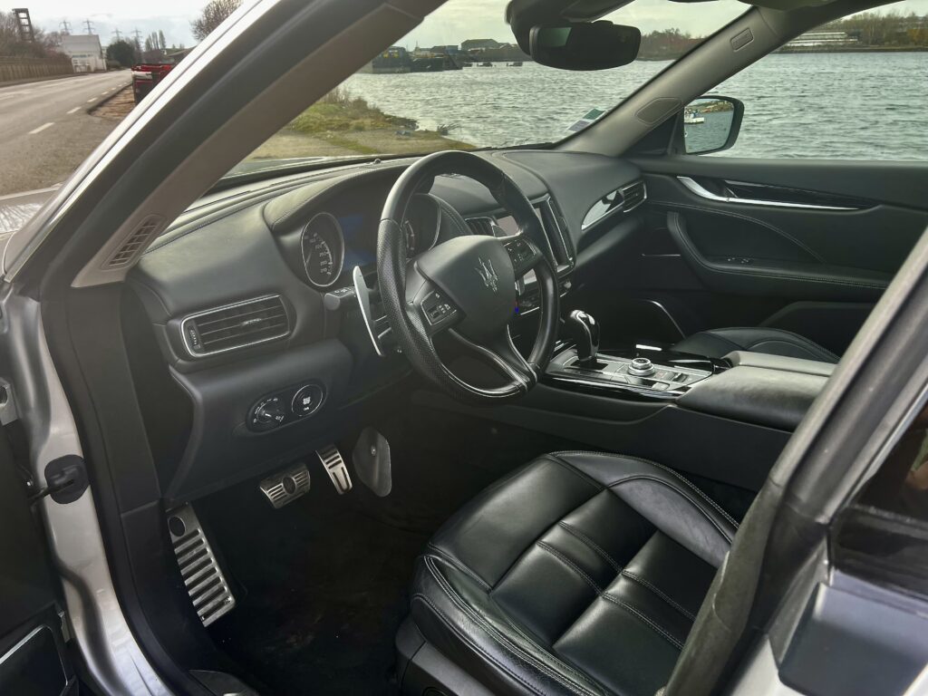 MASERATI LEVANTE SQ4