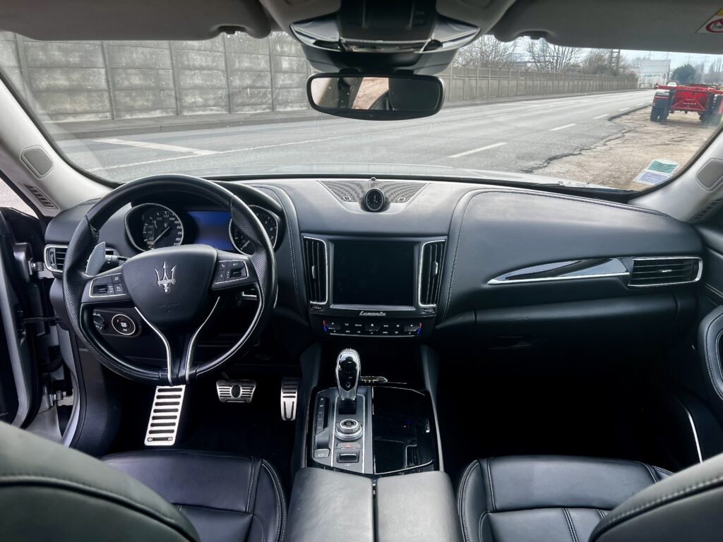 MASERATI LEVANTE SQ4