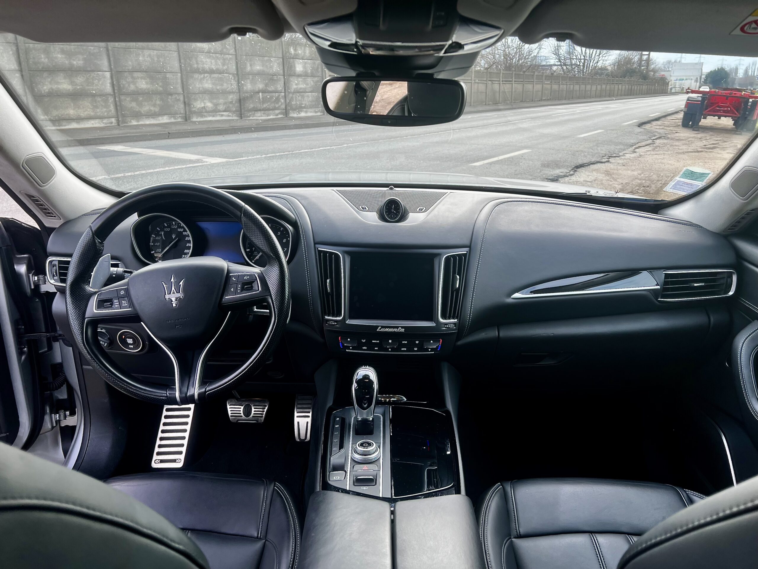 MASERATI LEVANTE SQ4