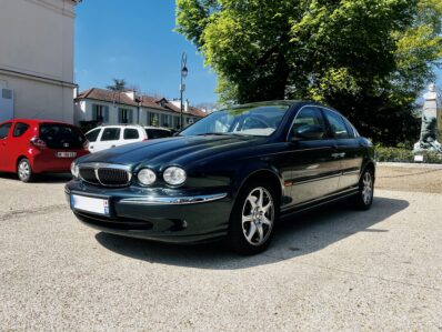 JAGUAR X-TYPE