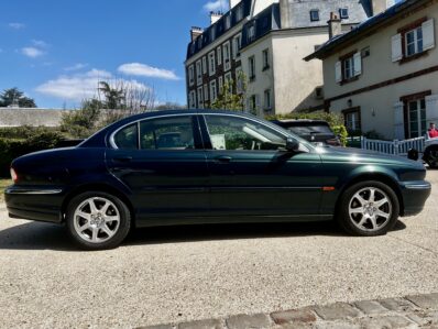 JAGUAR X-TYPE