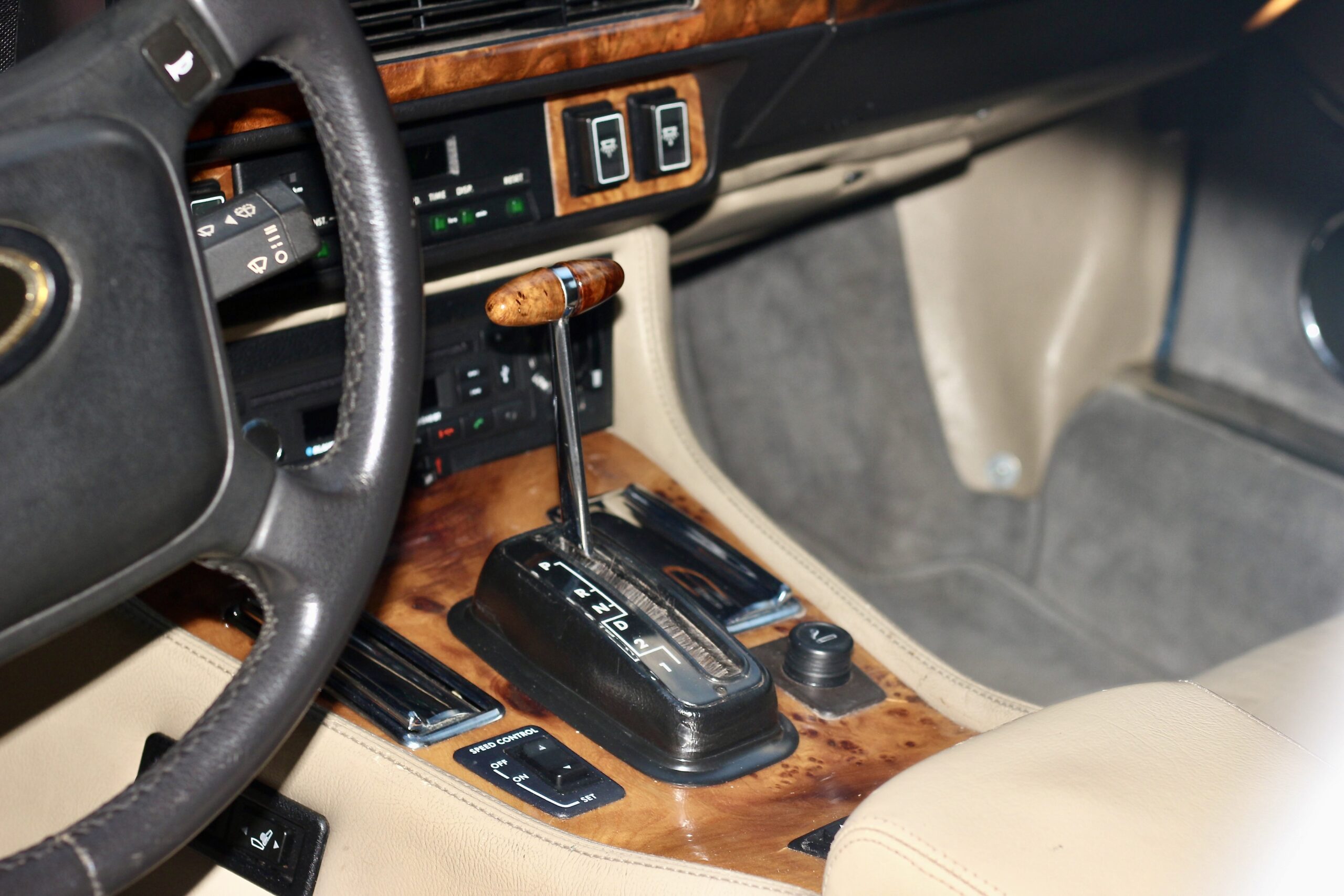 JAGUAR XJS V12
