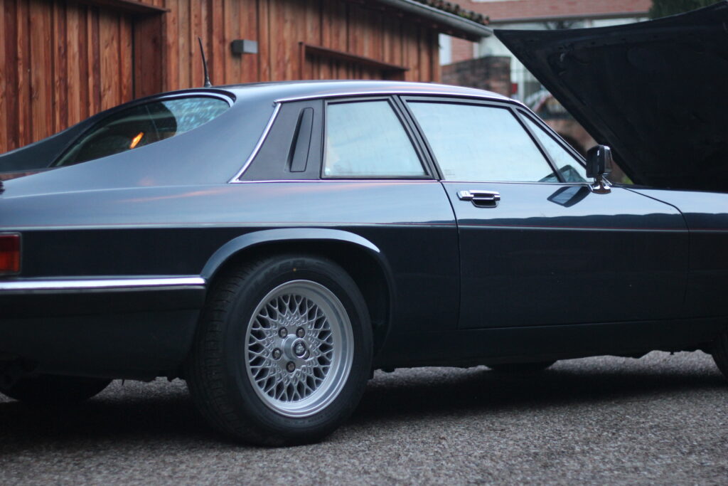 JAGUAR XJS V12