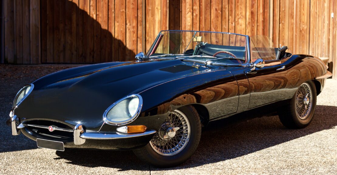 Jaguar Type E 3.8 cabriolet noire de 1963