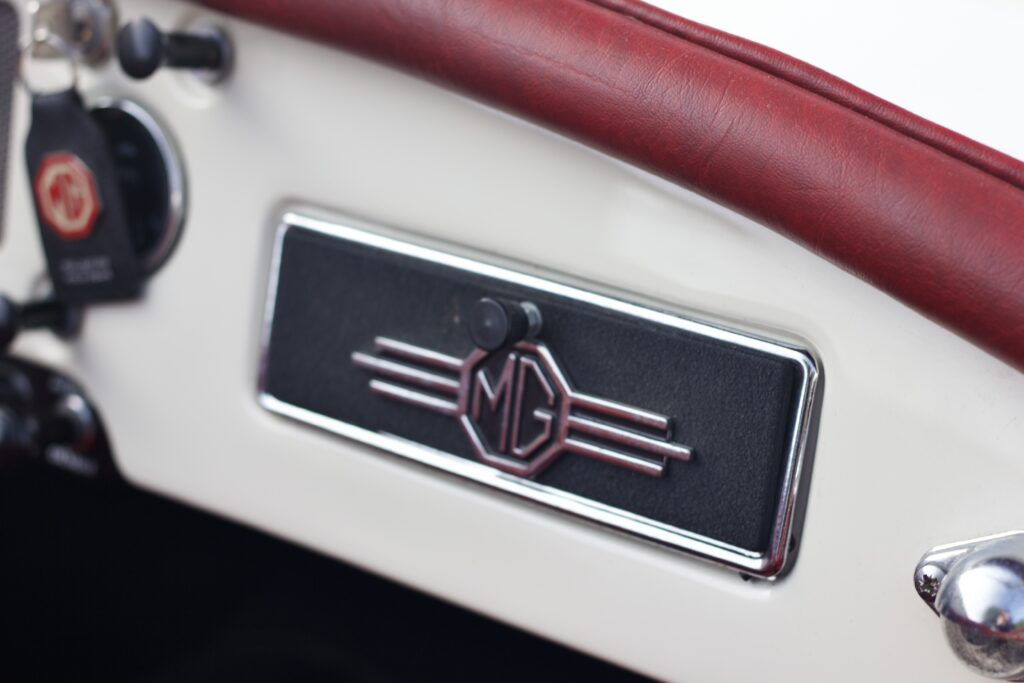 MG A
