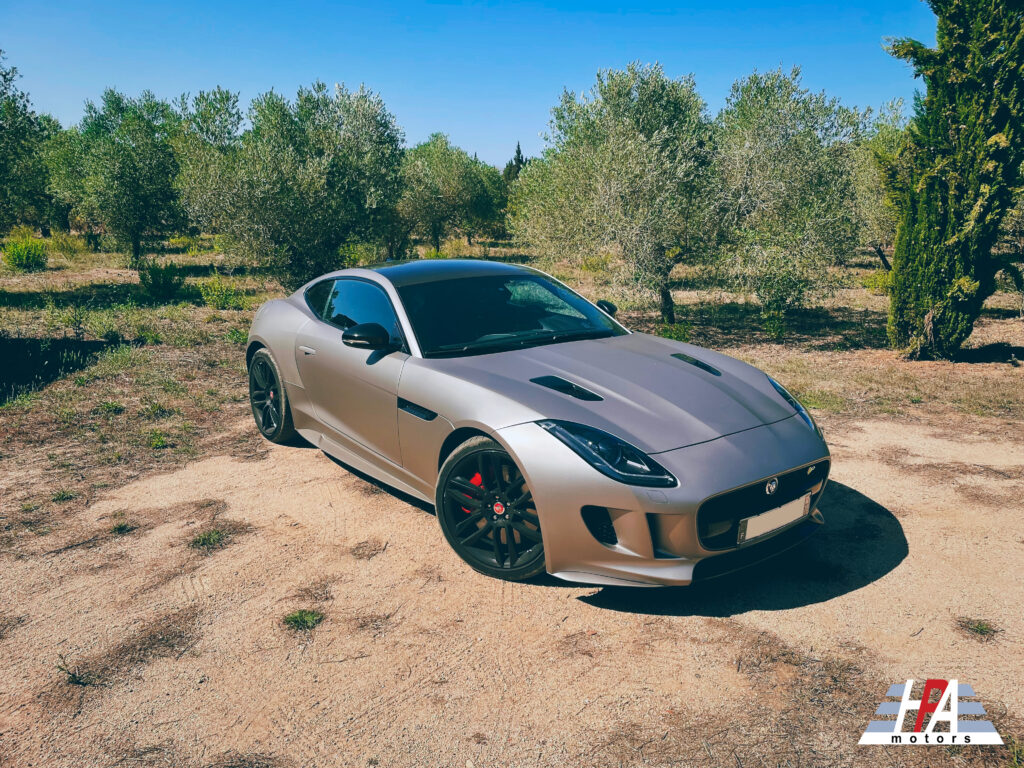 JAGUAR F-TYPE R