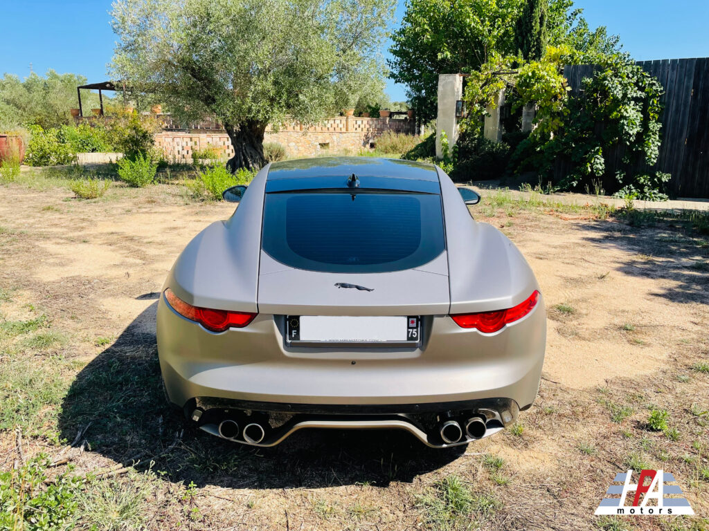 JAGUAR F-TYPE R