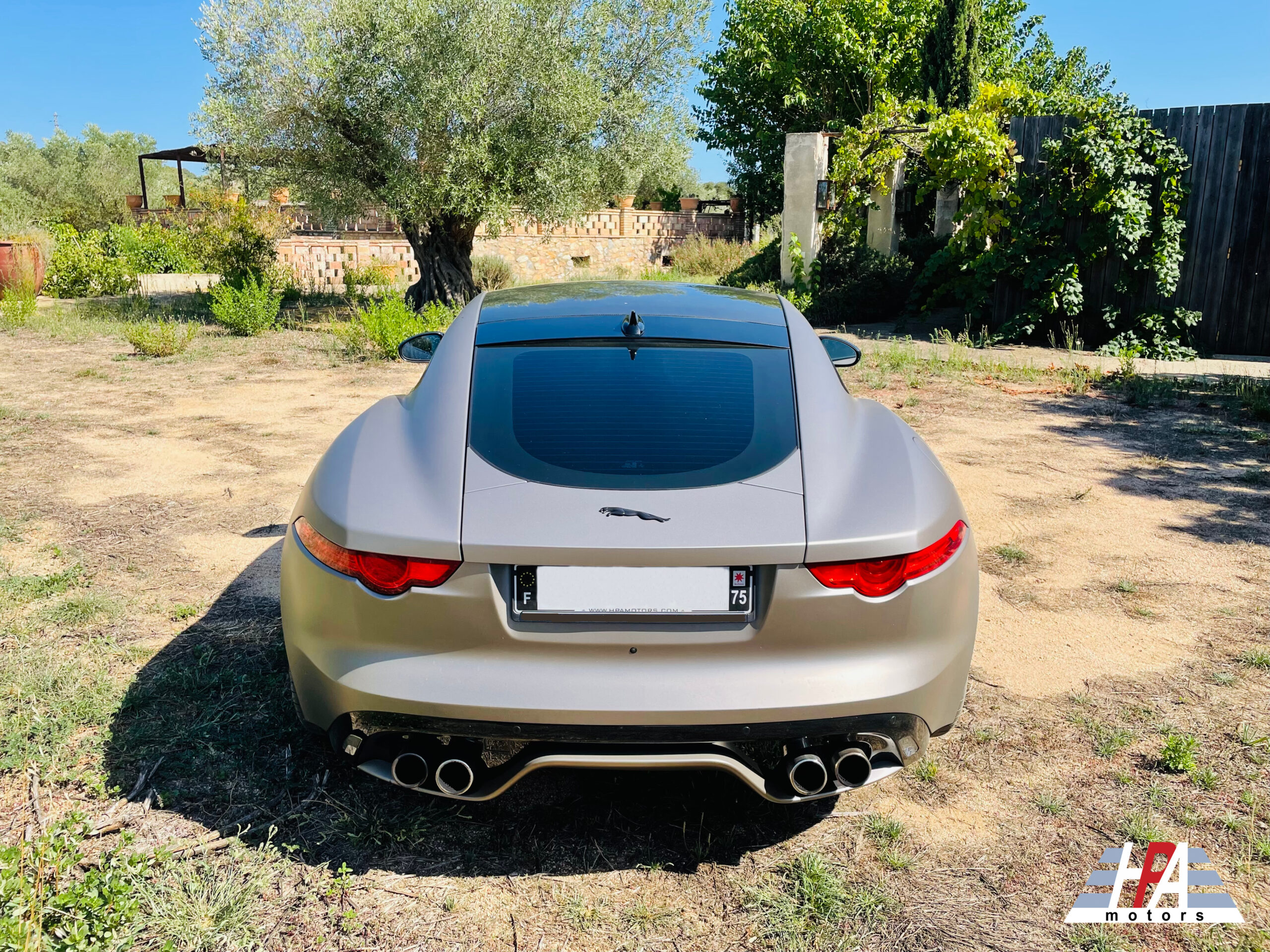 JAGUAR F-TYPE R