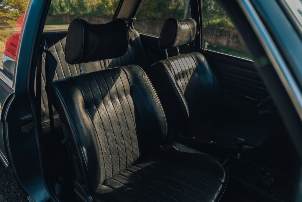 BMW E21 323 I