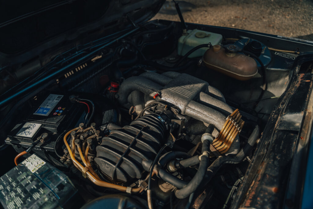 BMW E21 323 I