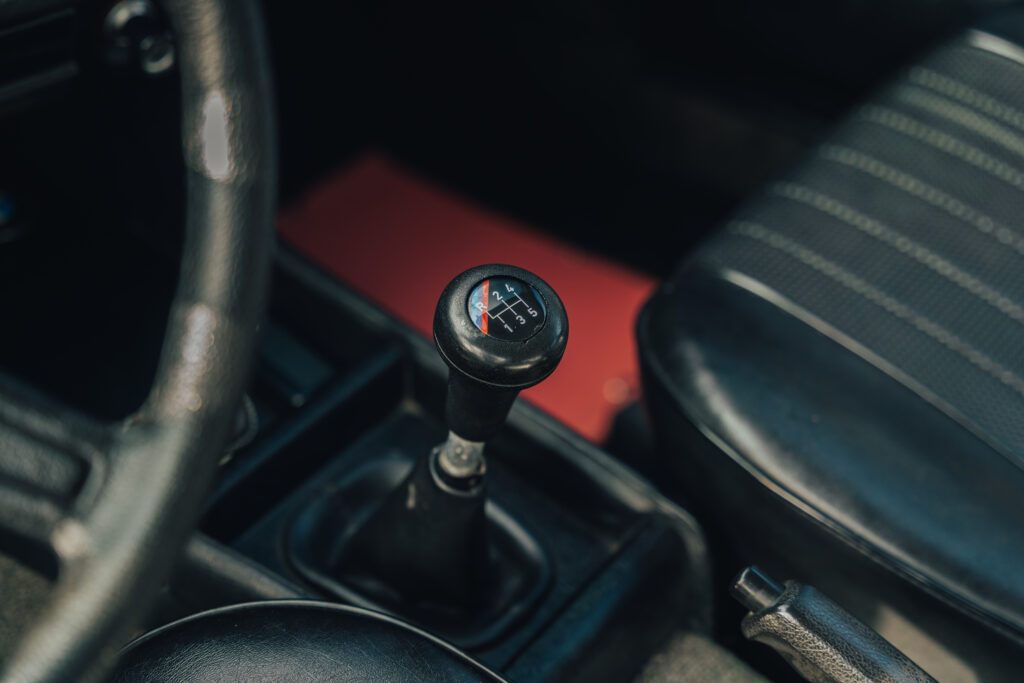 BMW E21 323 I