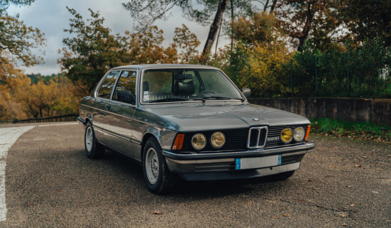 BMW E21 323 I