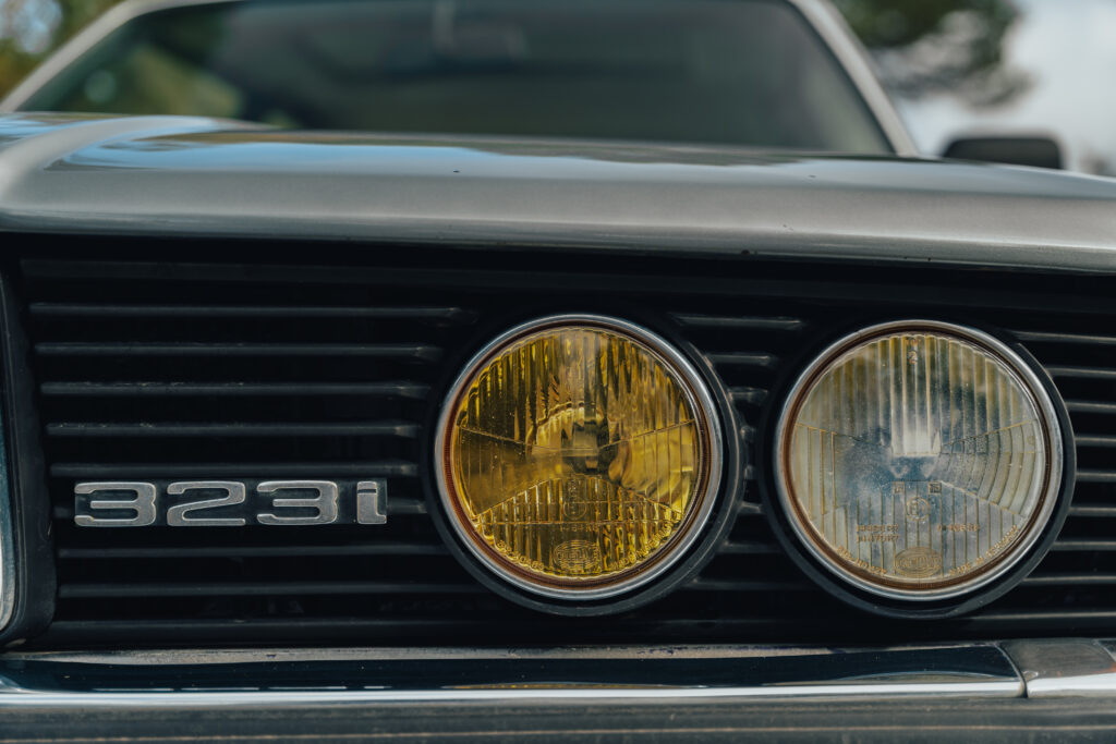 BMW E21 323 I