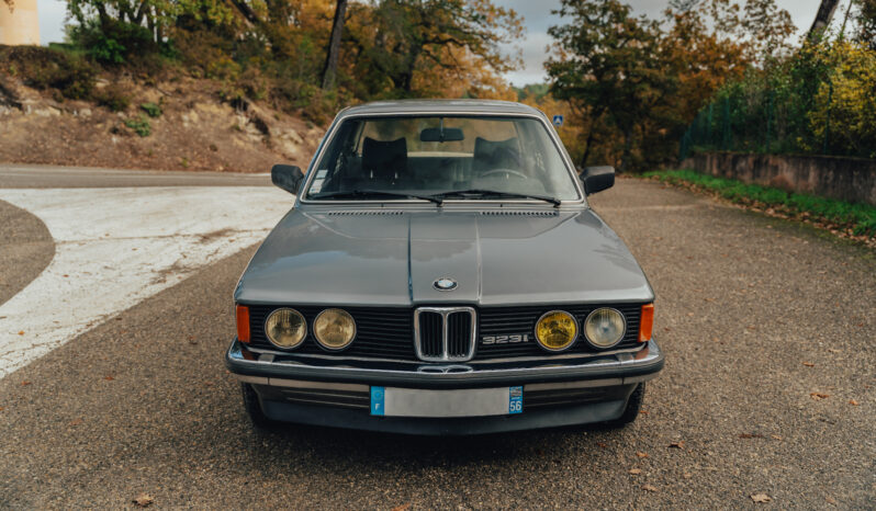 BMW E21 323 I