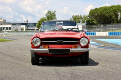 TRIUMPH TR6 PI