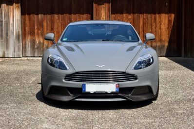 ASTON MARTIN VANQUISH