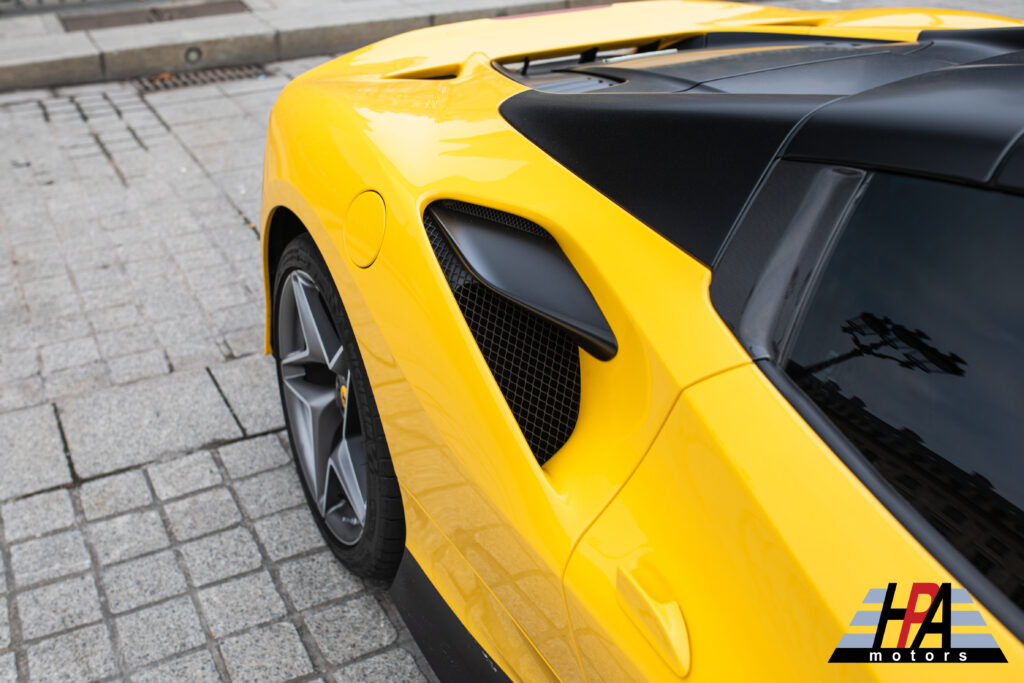 FERRARI F8 SPIDER