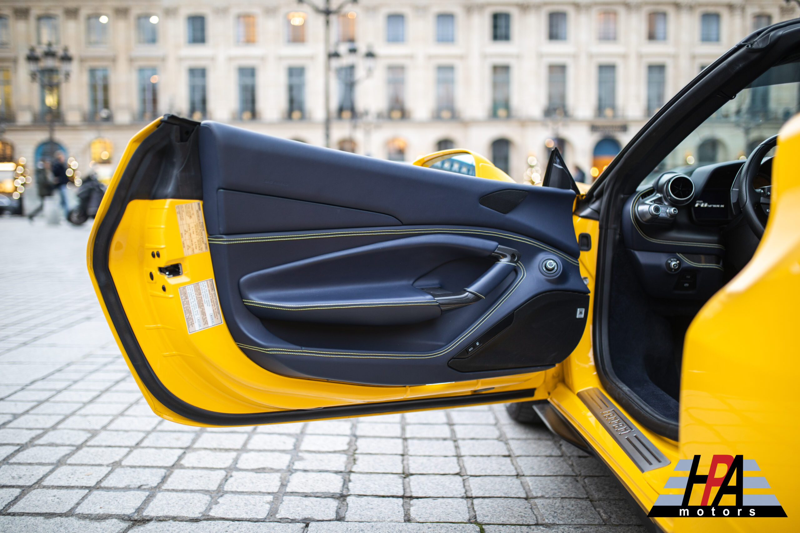 FERRARI F8 SPIDER