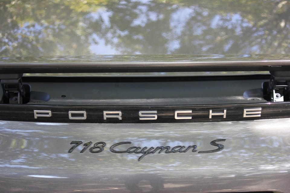 PORSCHE 718 CAYMAN S