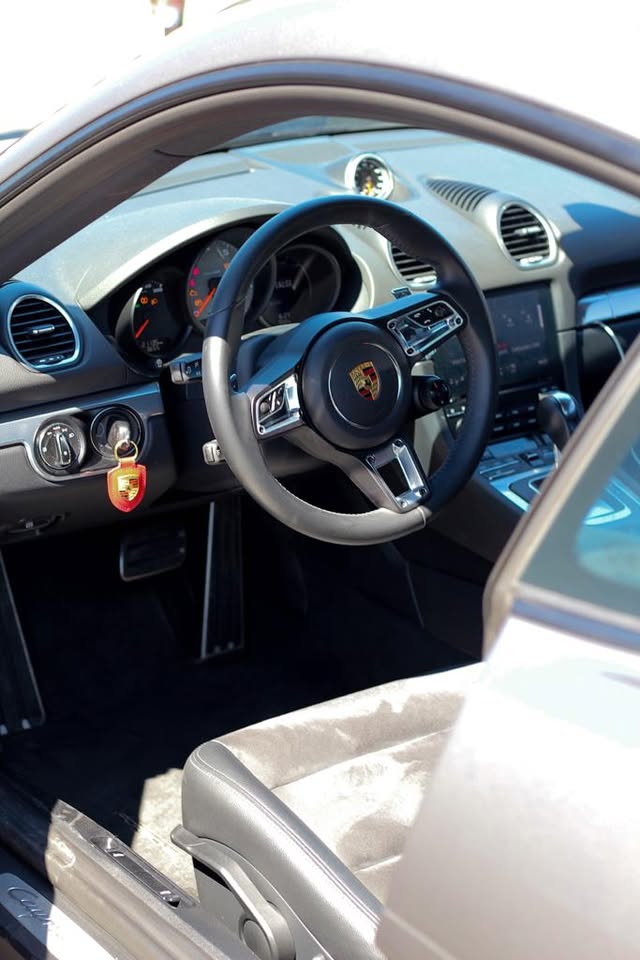 PORSCHE 718 CAYMAN S