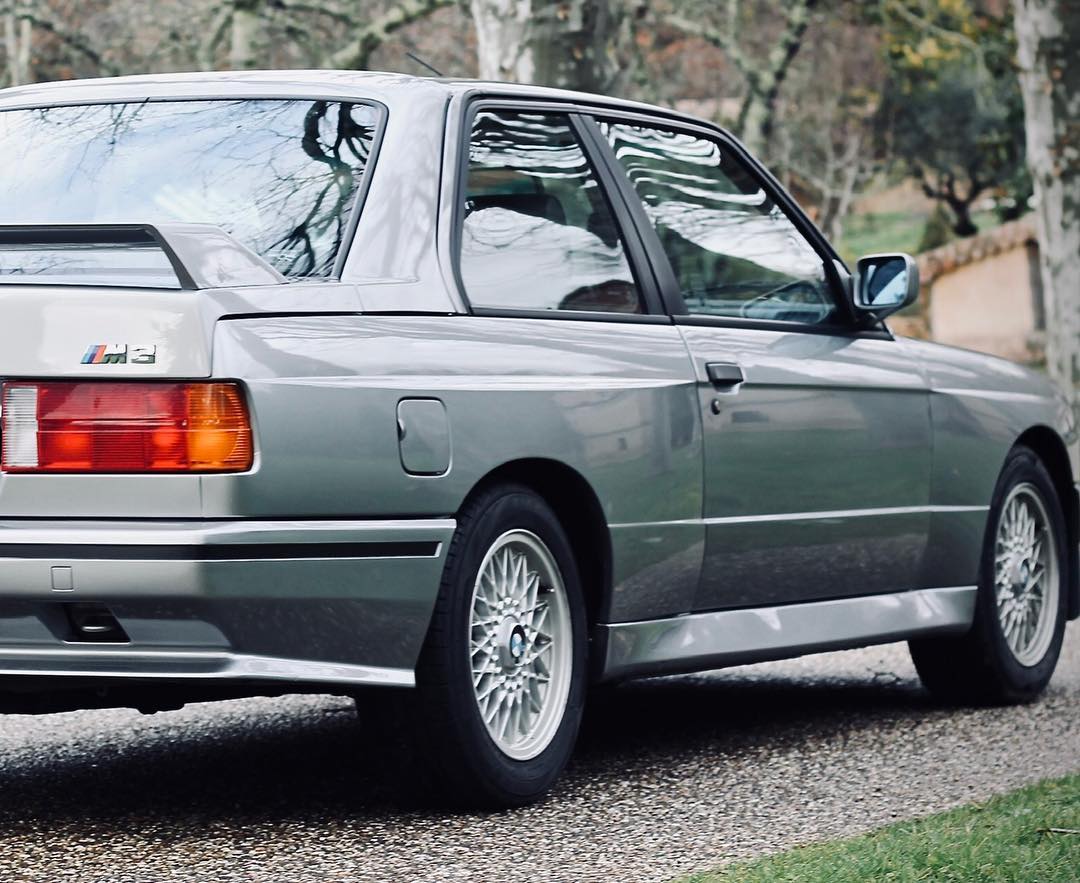 BMW M3 E30