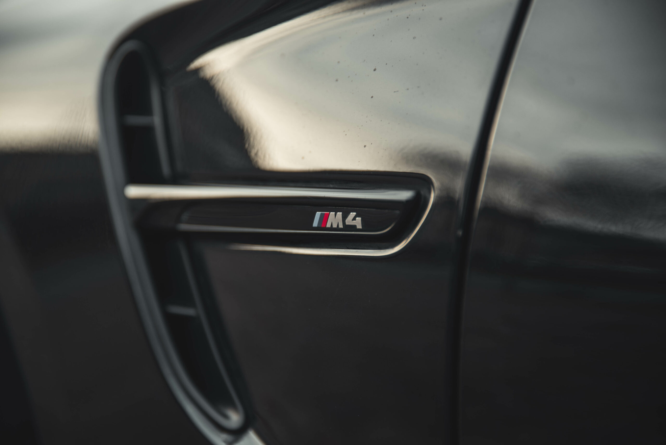 BMW M4 COMPETITION