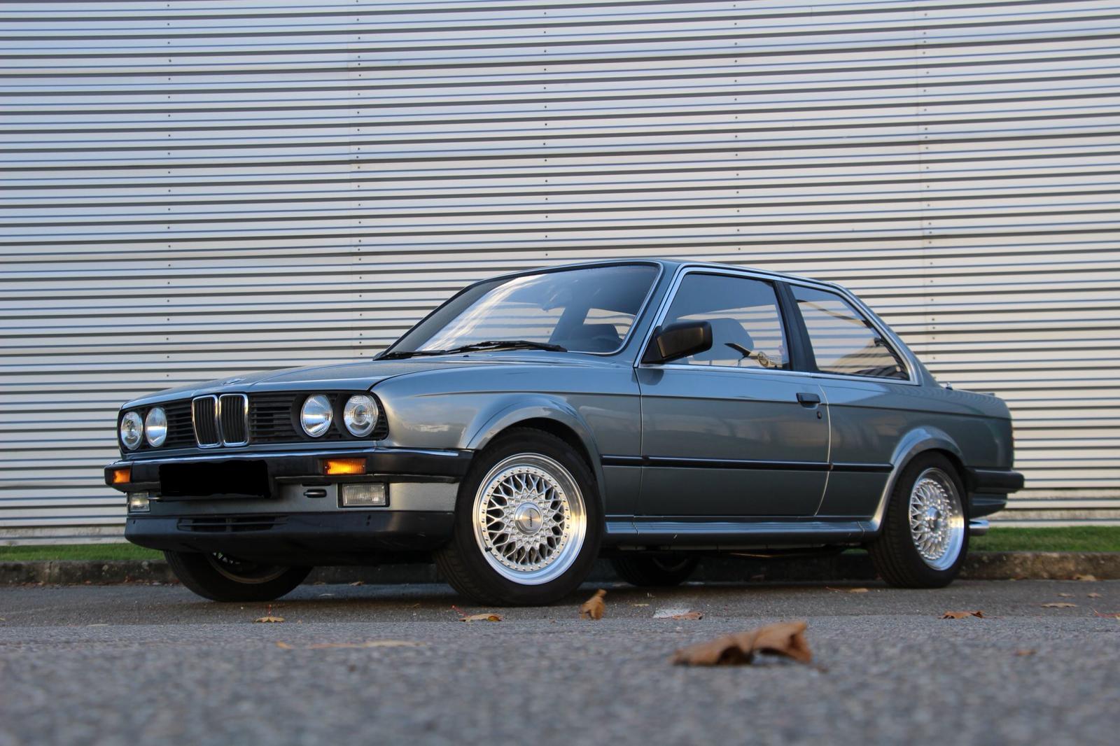 BMW E30 325 IX