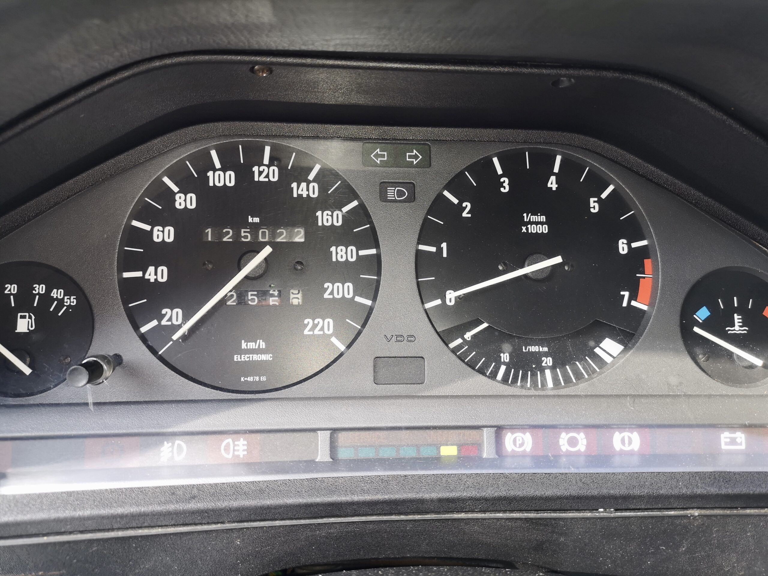 BMW E30 325 IX