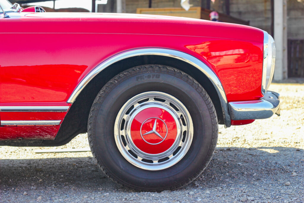 MERCEDES 230 SL PAGODE