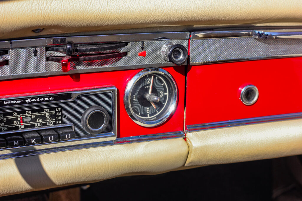 MERCEDES 230 SL PAGODE