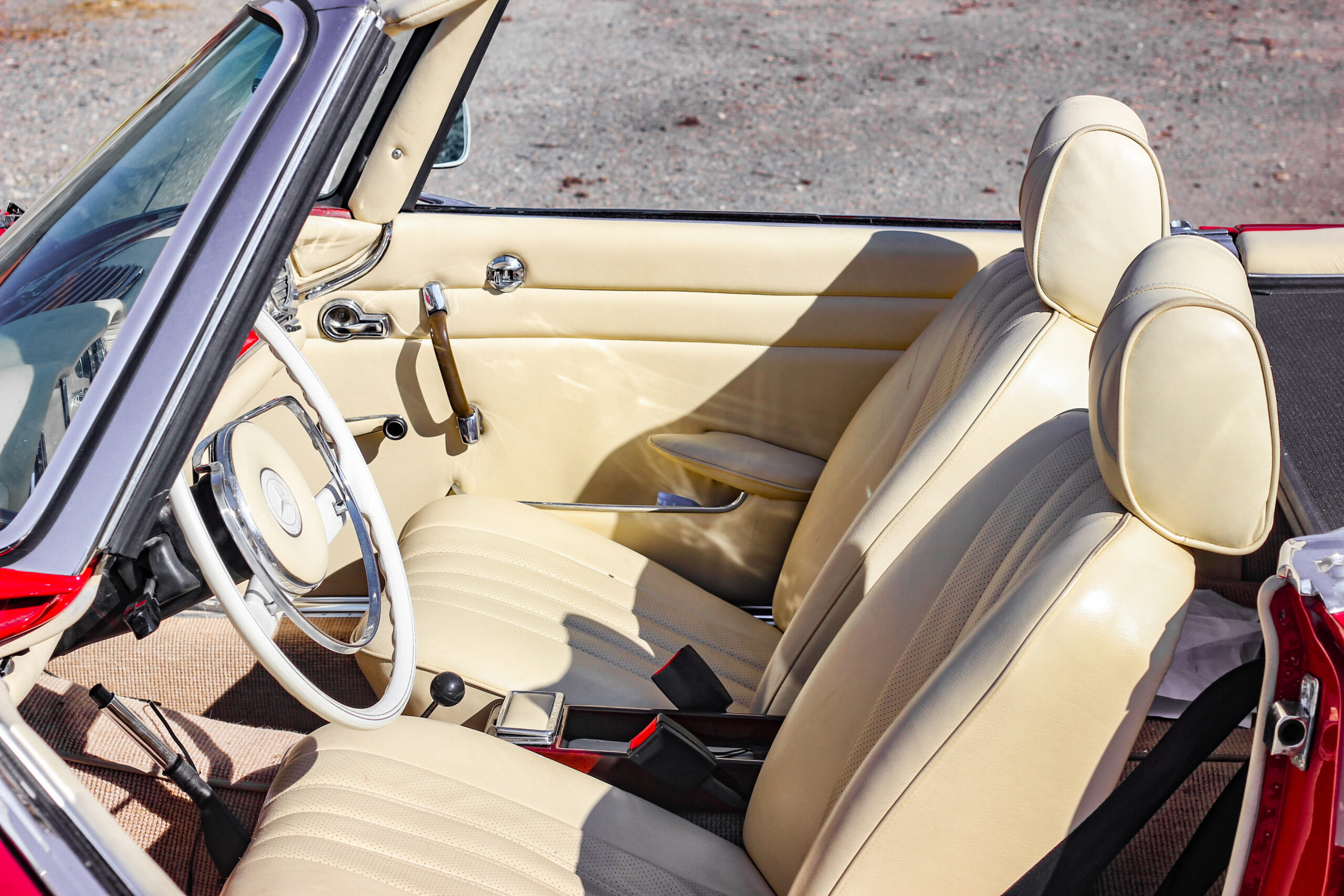 MERCEDES 230 SL PAGODE