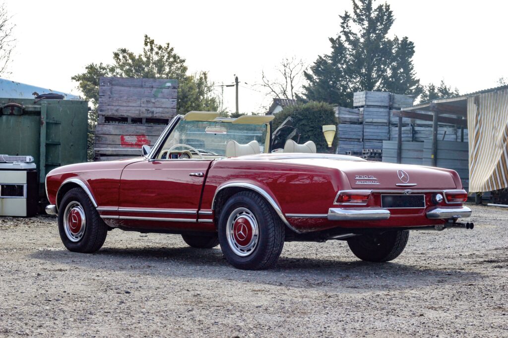 MERCEDES 230 SL PAGODE