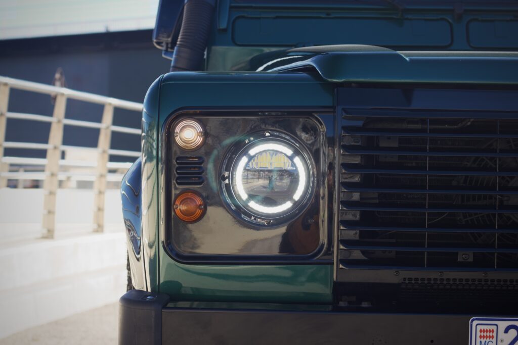 LAND ROVER DEFENDER « PICK-UP » 1/1