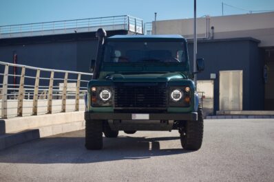 LAND ROVER DEFENDER « PICK-UP » 1/1
