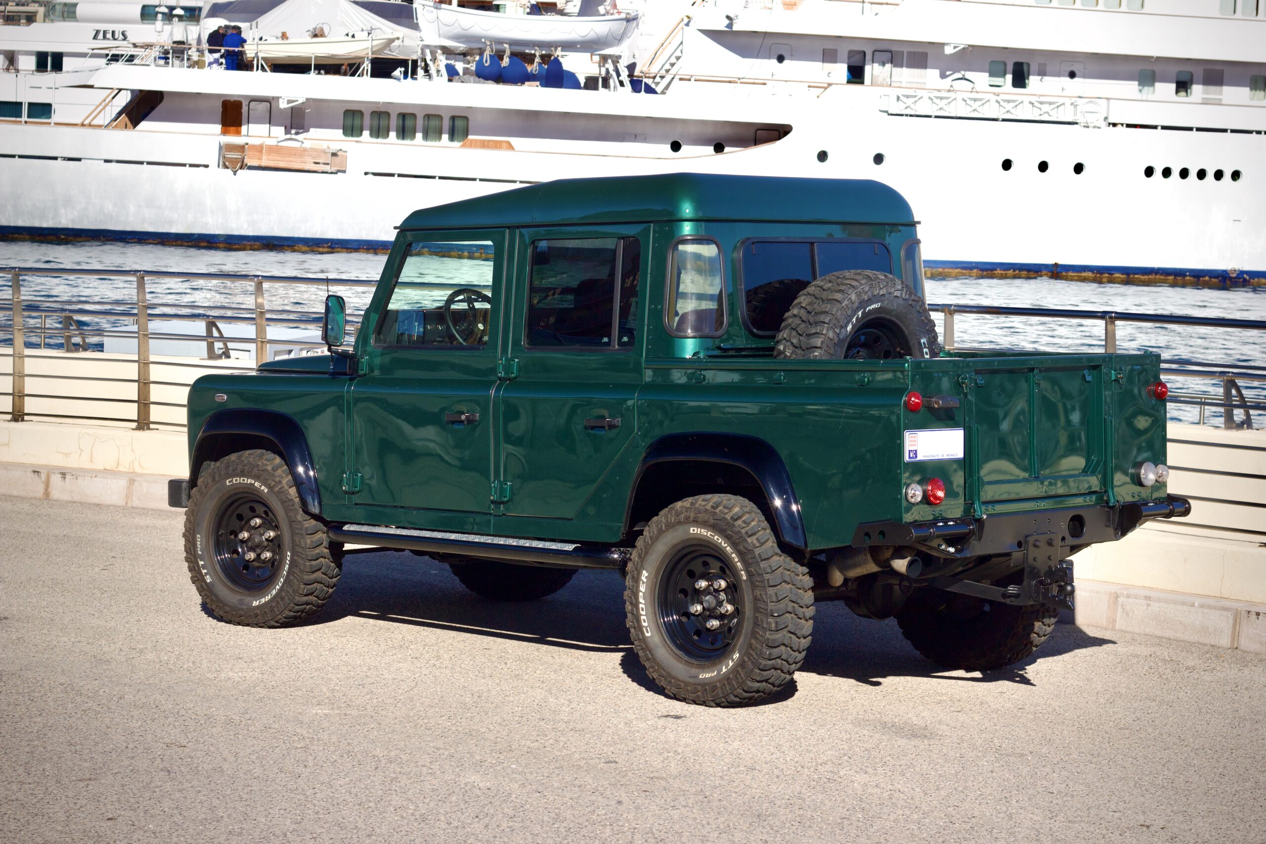 LAND ROVER DEFENDER « PICK-UP » 1/1