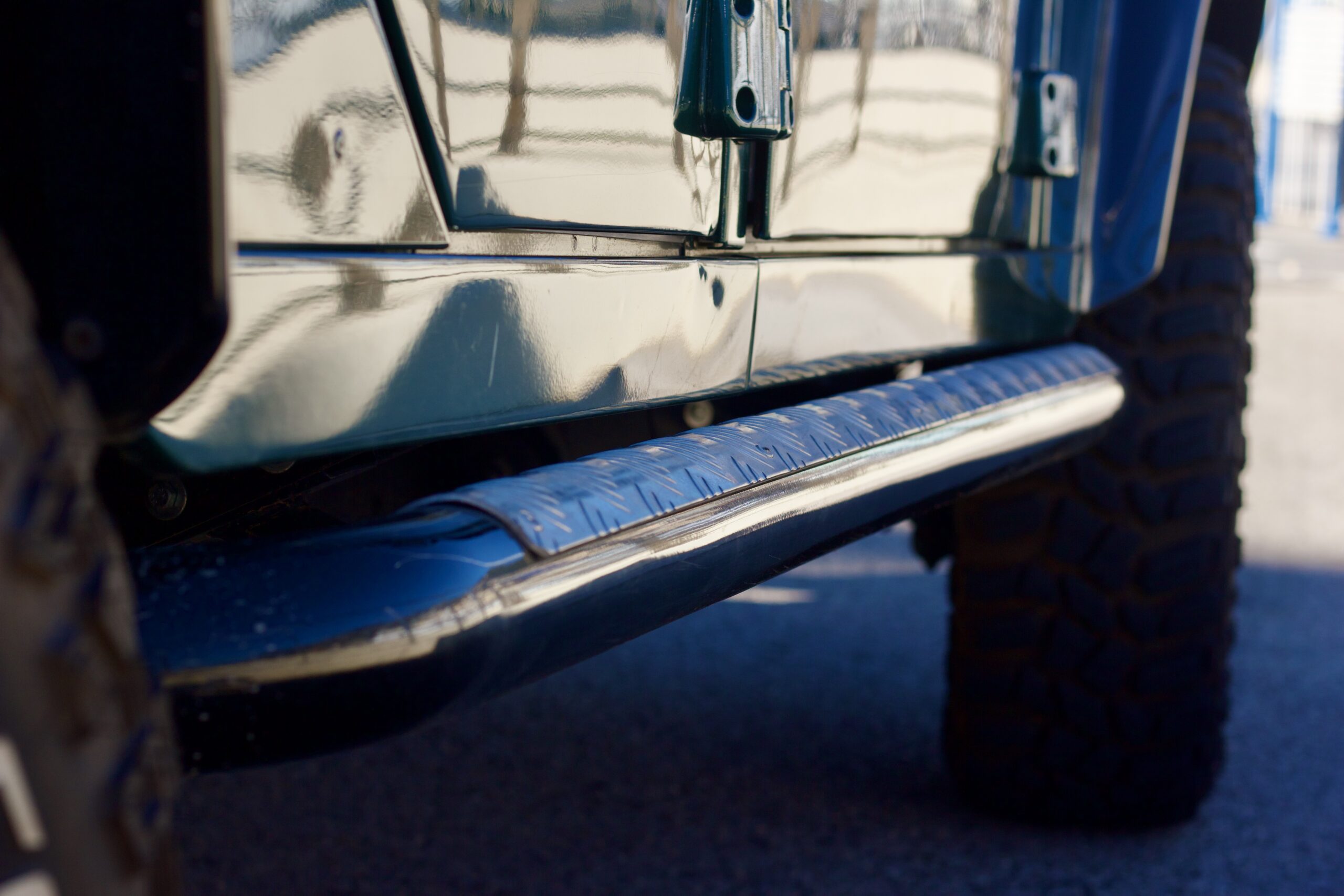 LAND ROVER DEFENDER « PICK-UP » 1/1