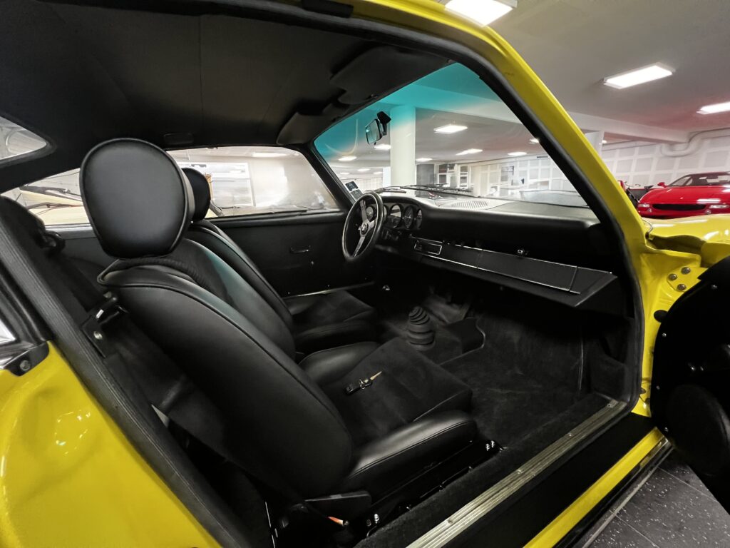 PORSCHE 911 2.7 RS