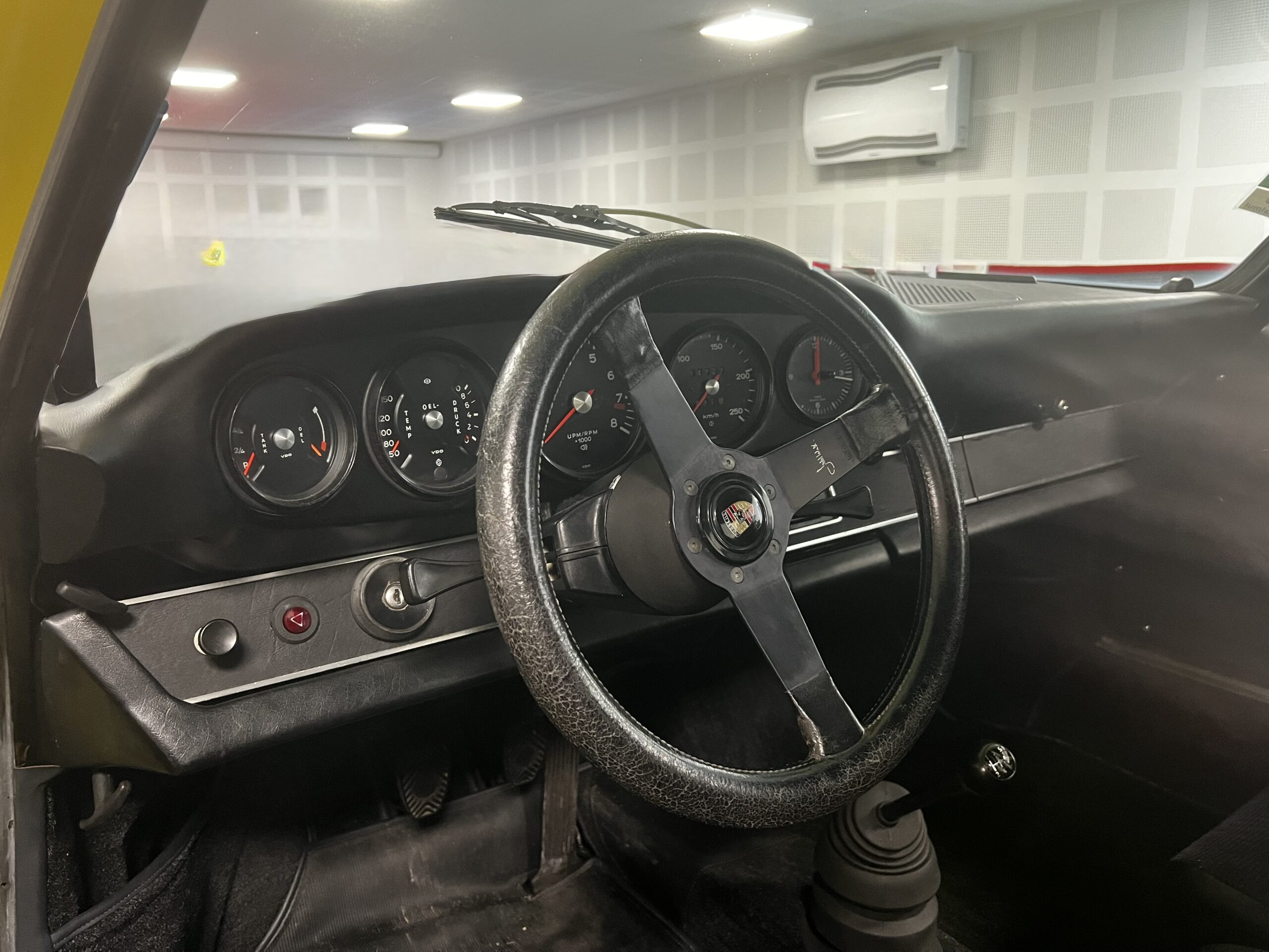 PORSCHE 911 2.7 RS