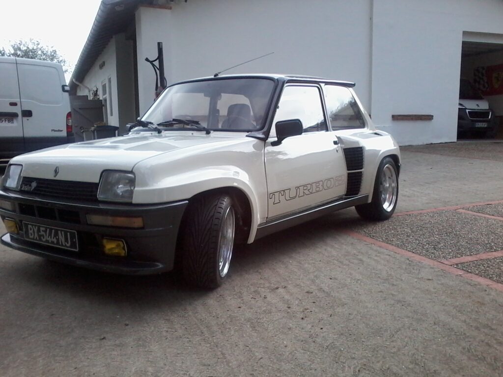 Renault R5 Turbo 2 blanche de 1984
