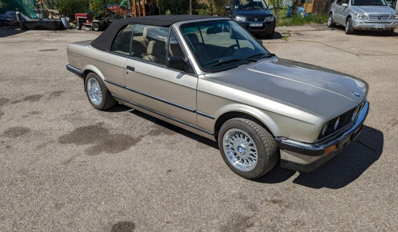BMW E30 320 I CABRIOLET