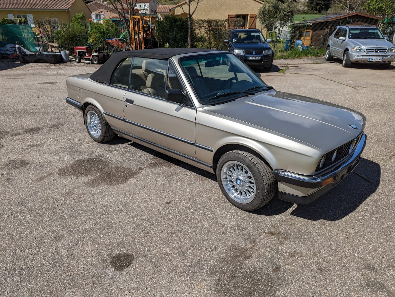 BMW E30 320 I CABRIOLET