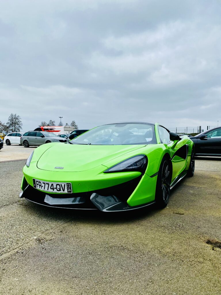 MCLAREN 570 S