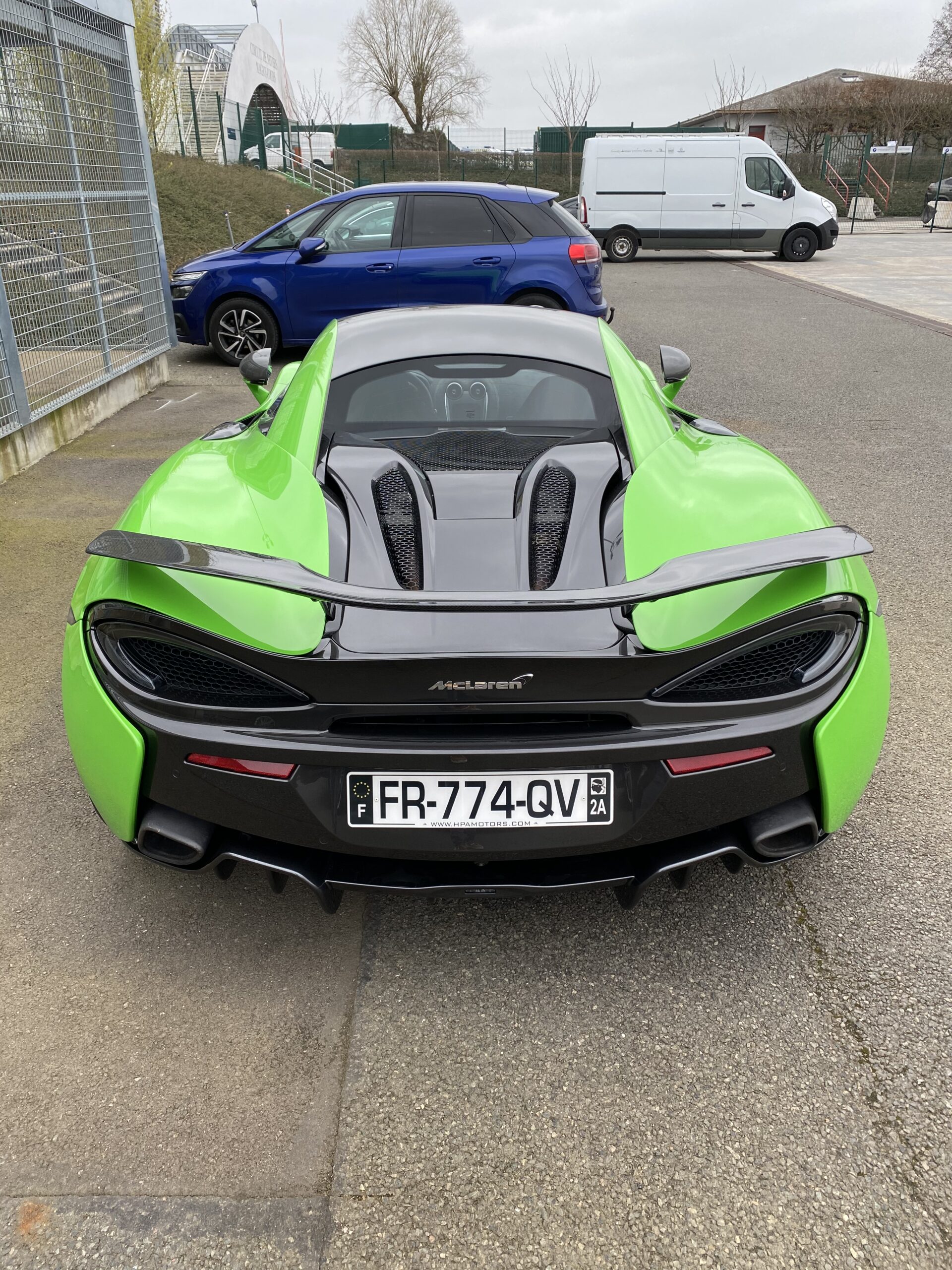 MCLAREN 570 S